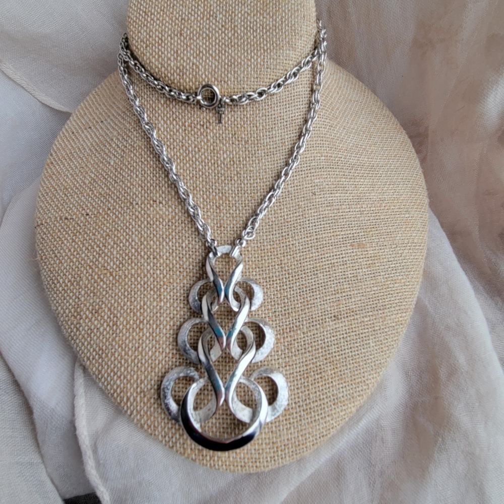 Vtg Crown Trifari Pendant Necklace Silver Tone Long Articulated Mod Statement‎